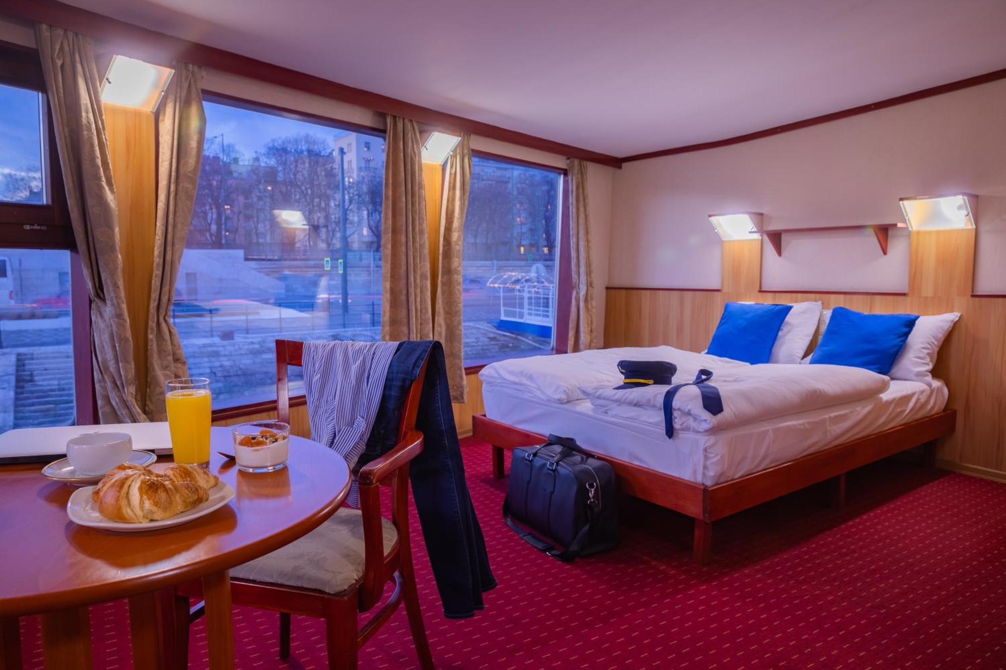 Fortuna Boat Hotel Budapest — Photos 2